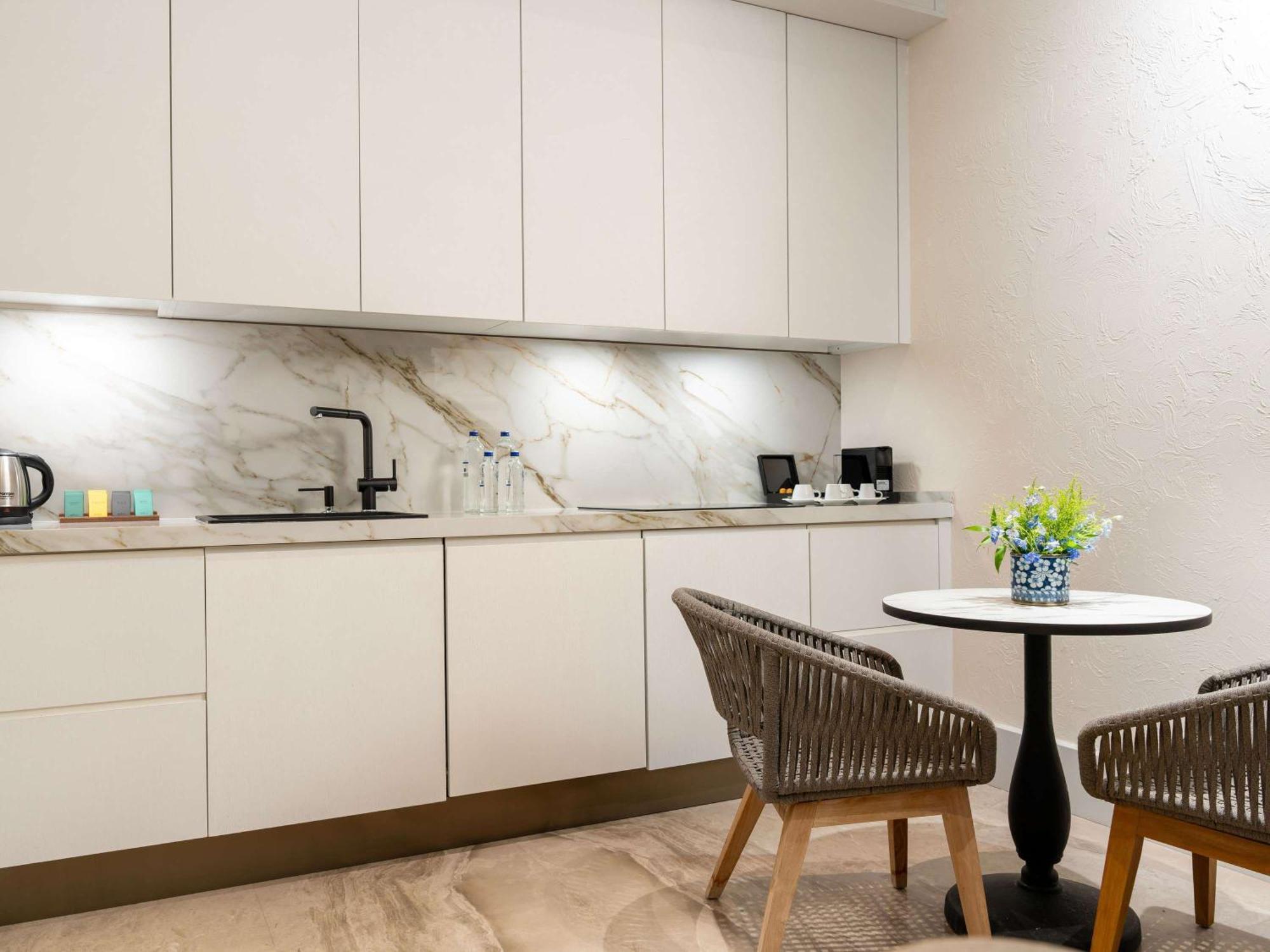 Swissotel Living 博德鲁姆 外观 照片
